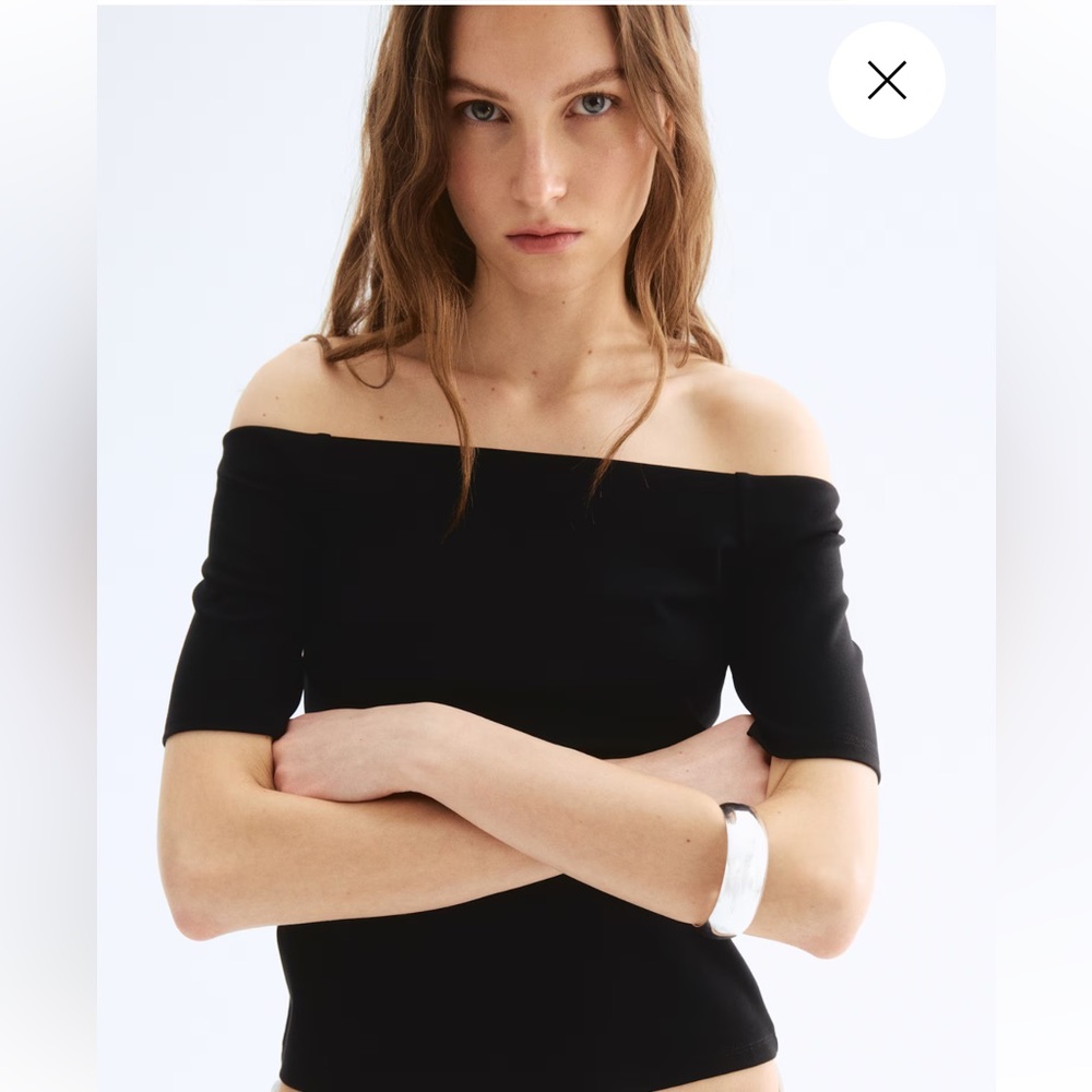 NWT  Cotton Lycra Off-Shoulder Top